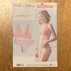 Simplicity 8436 Misses plunge bra and panties